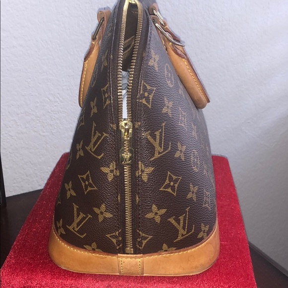 Louis Vuitton Alma PM - Picture 4 of 8